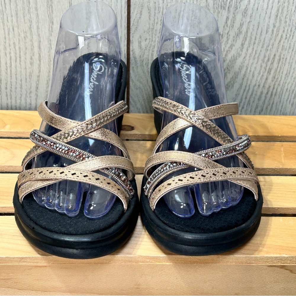 Skechers Women's Sandals - Black and Gold size 10 NWOT